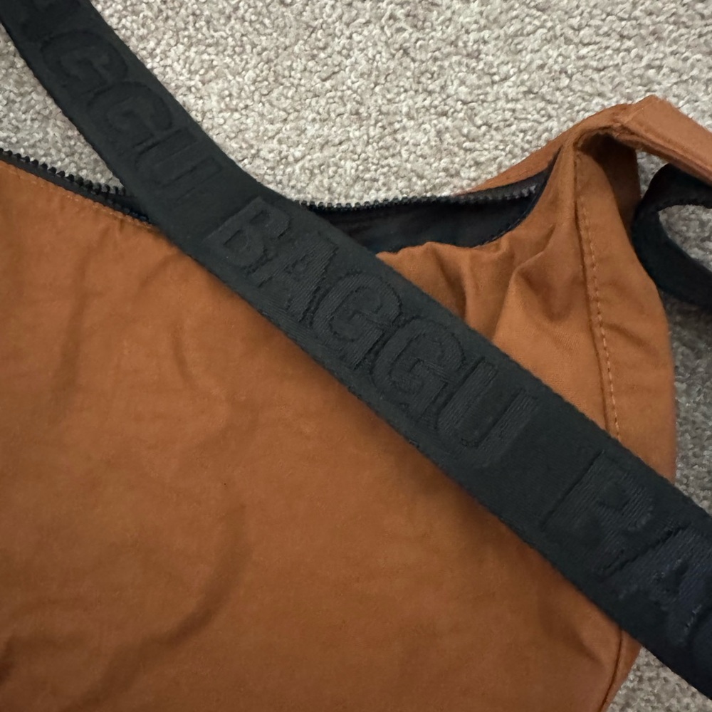 BAGGU Brown Crescent Bag